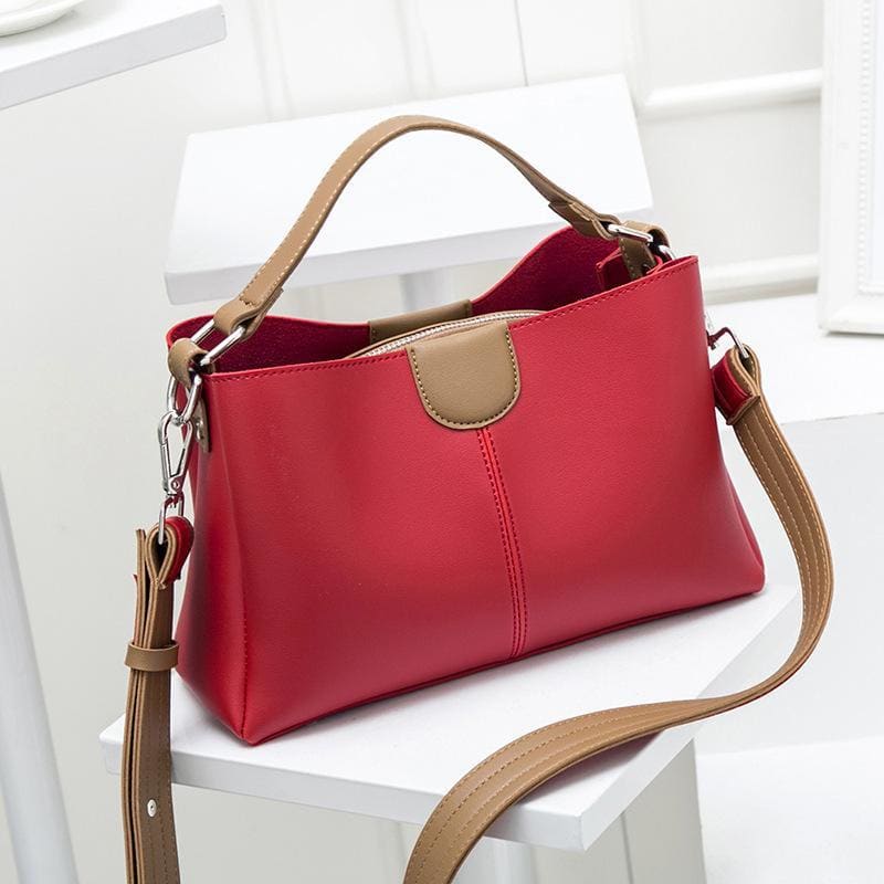 Elegant Women’s Leather Handbag