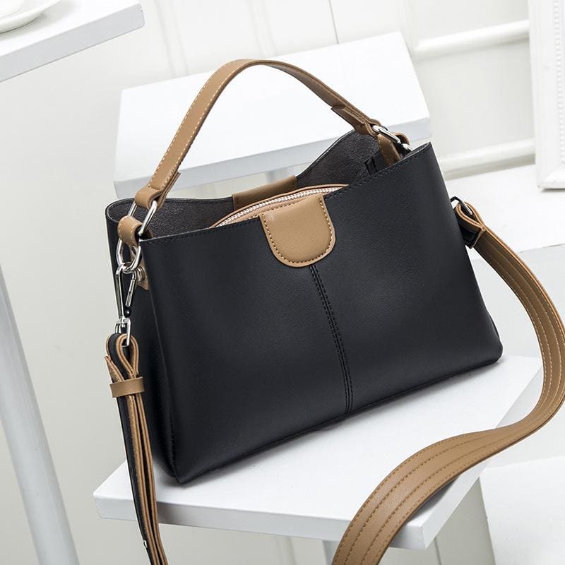 Elegant Women’s Leather Handbag